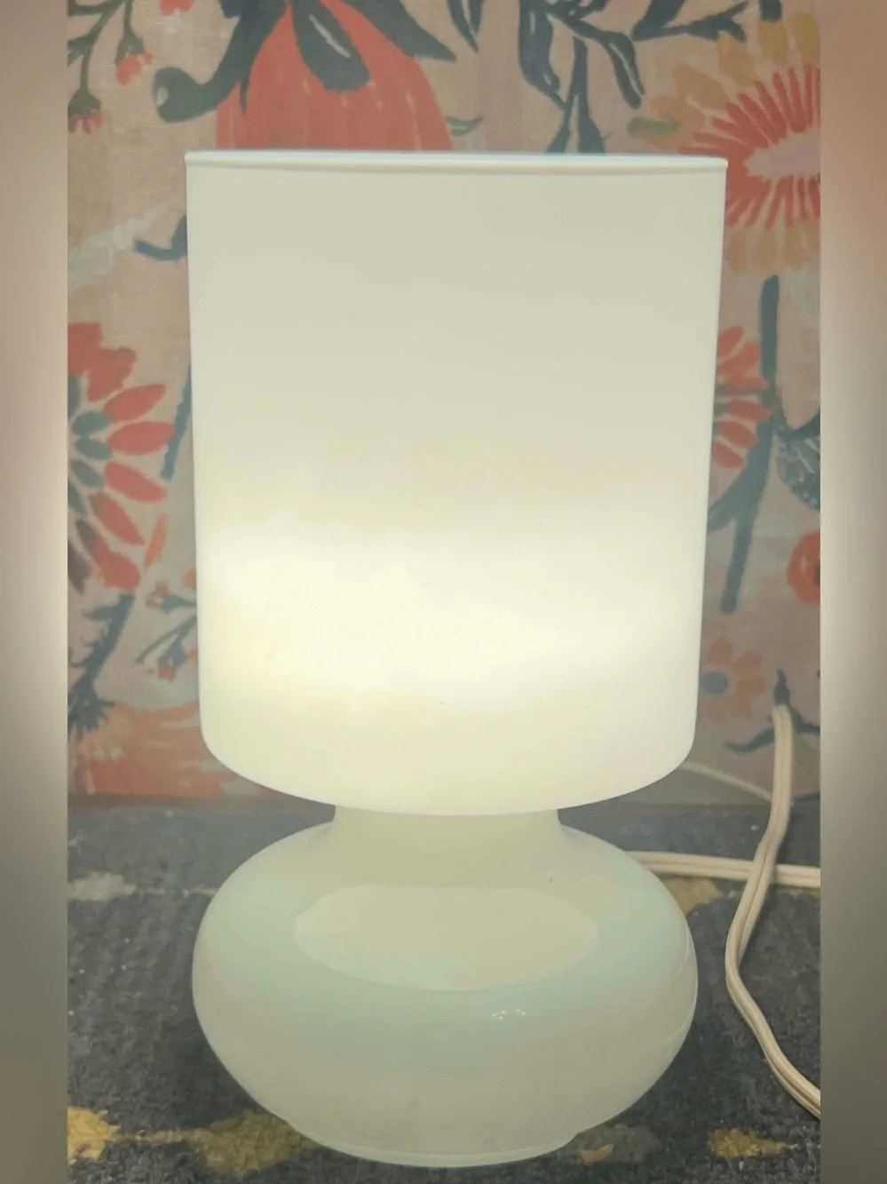 IKEA LYKTA white glass lamp